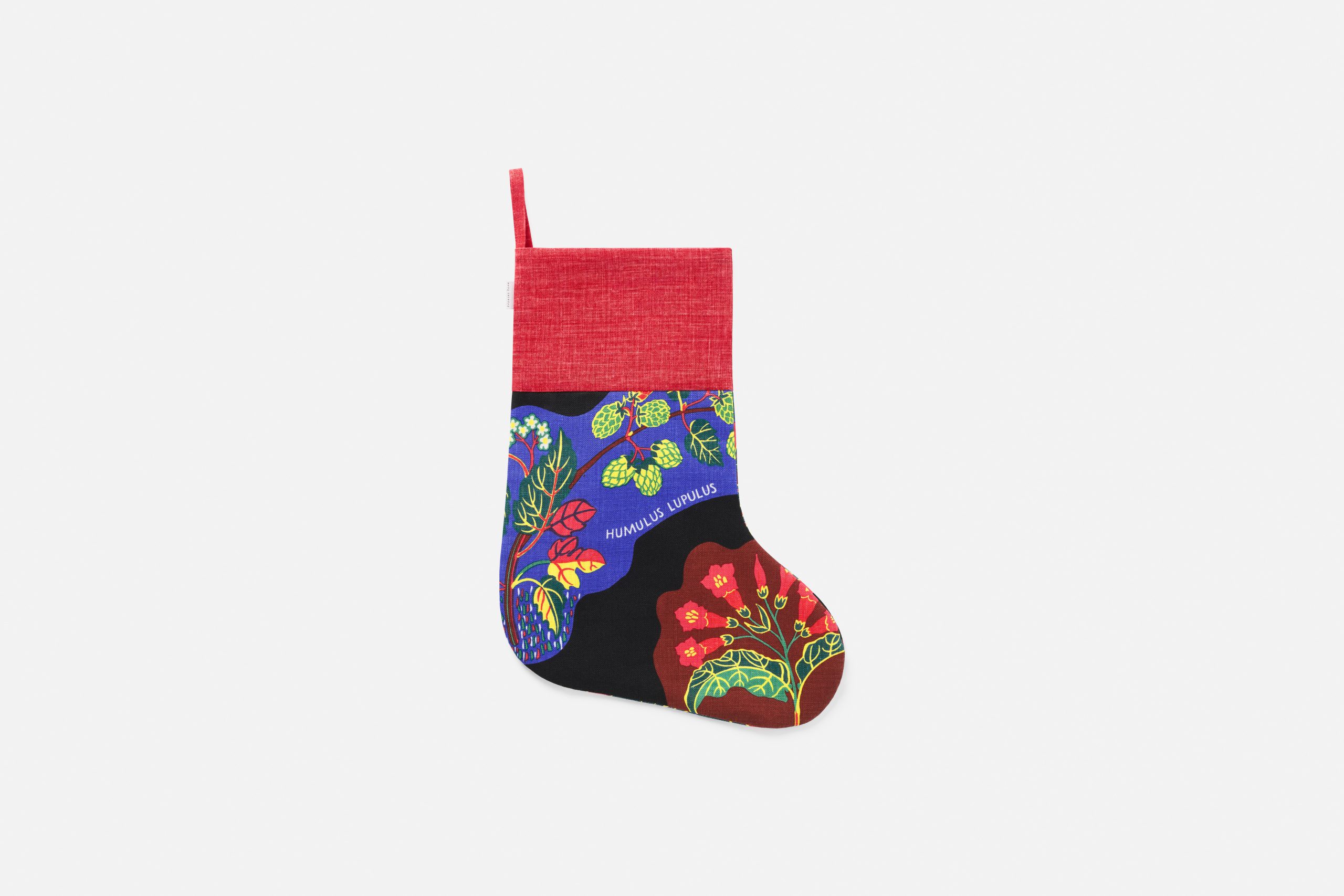 svenskt-tenn_josef-frank-svenskt-tenn_decorative-accessories_christmas-stocking-svenskt-tenn_multicoloured__linen_width-30-cm-height-42-cm_115822_1