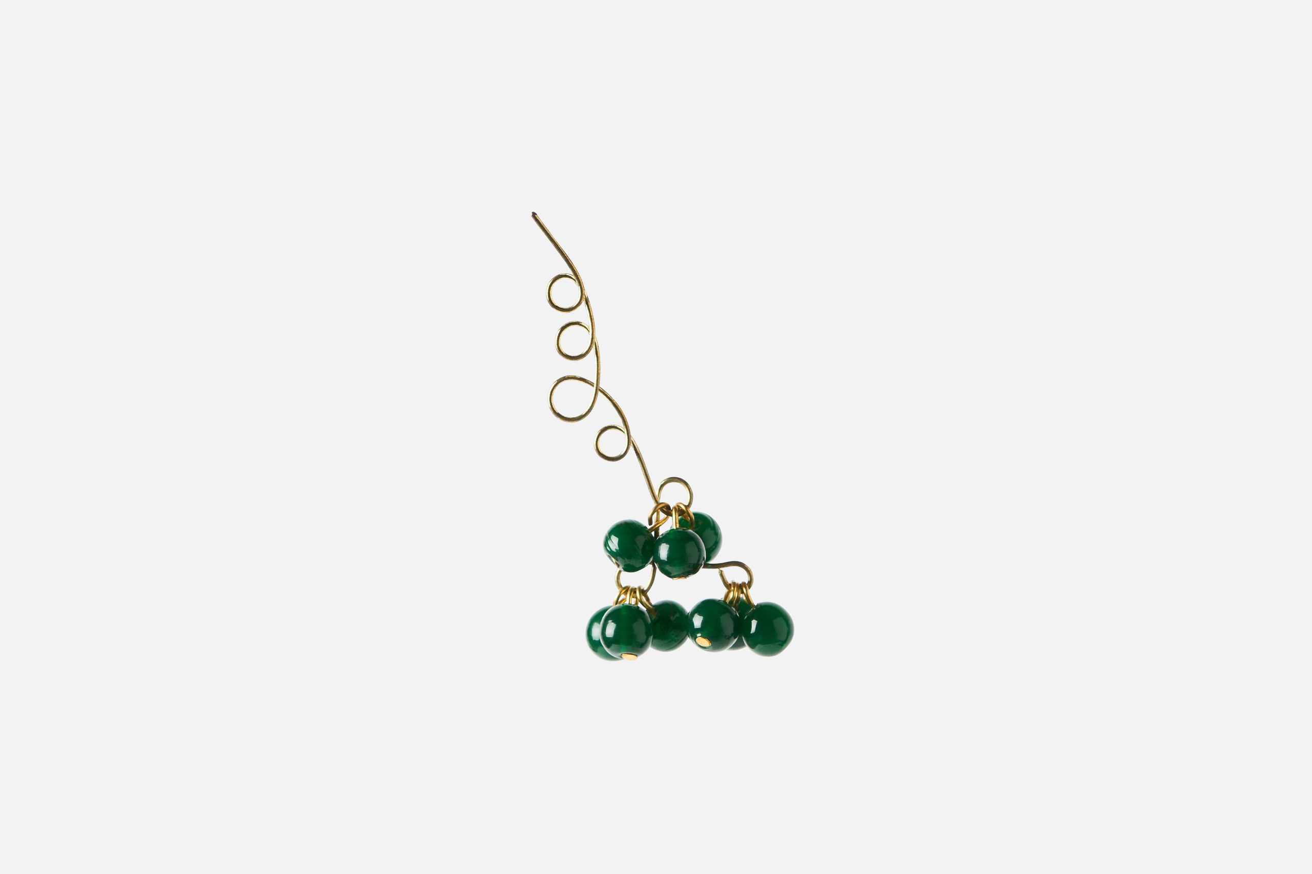 svenskt-tenn_sam-wilde_decorative-accessories_ornament-pick-your-poison-berry_green__brass_height-8-cm_115736_0 - kopia