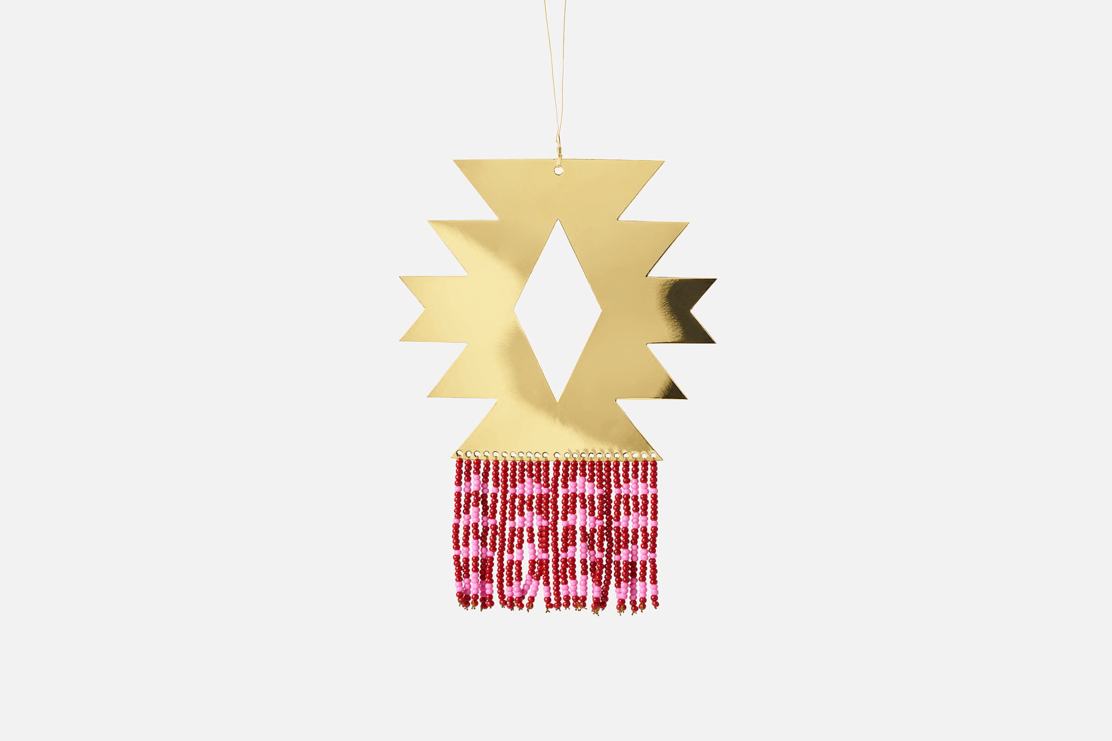 svenskt-tenn_nkuli-mlangeni-berg_decorative-accessories_ornament-love-letter_red--pink__brass--glass_h12-cm_116305_0_yflr04